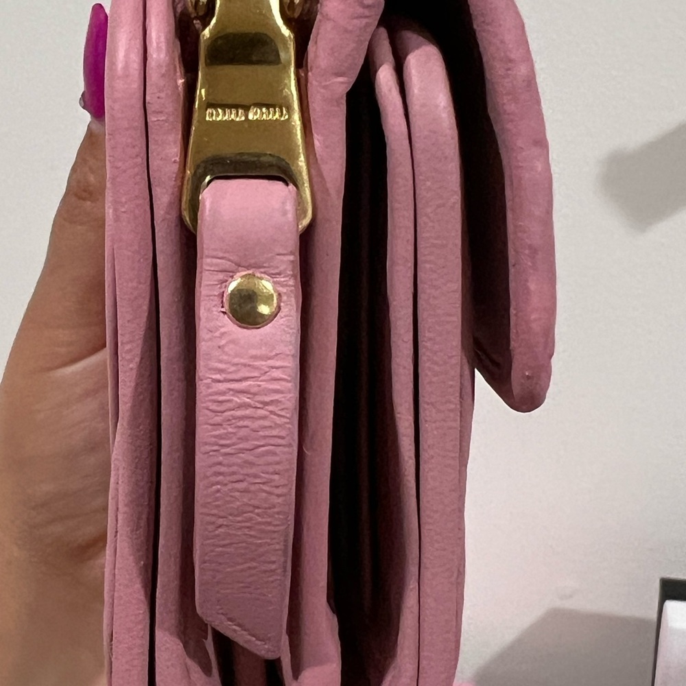 💖SOLD💖Miu Miu Pink Wallet - Picture 11 of 17